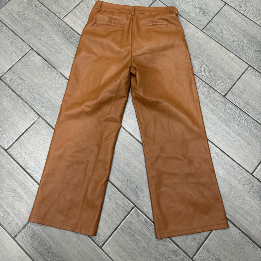 Seven 7 For All Mankind Faux Leather Wide Leg Cropped Pants in Saddle Size Small - Picture 9 of 9